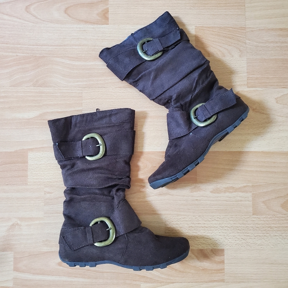 BNWOT y2k vintage Wanted brown faux suede buckle boot size 4 fits women'…